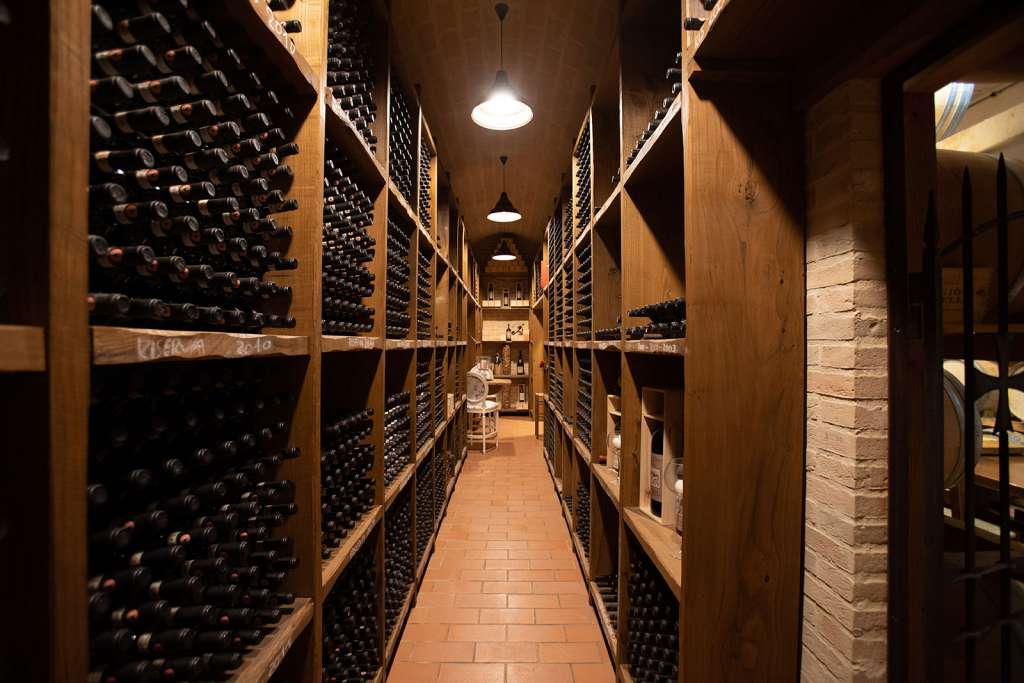 how to store wine