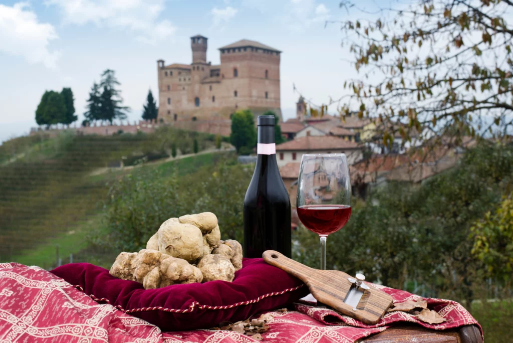 Vino rosso e tartufo piemontese